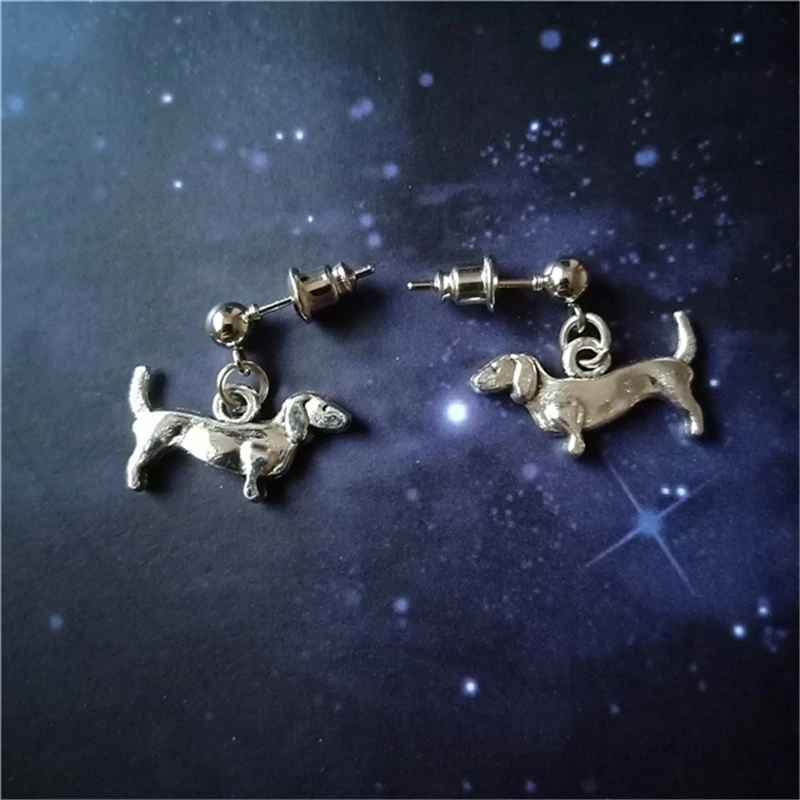 

Dachshund Stud Earrings, Tiny Dog Stud Earring, Dachshund Charm, Dog Lover Gift, Weiner Dog, Cute Cartoon Earrings