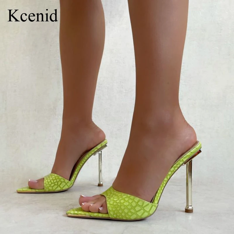 Kcenid nuove pantofole da donna estive stampa serpente mulo tacchi alti pantofole sandali Sexy punta a punta scivoli scarpe da festa arancione verde