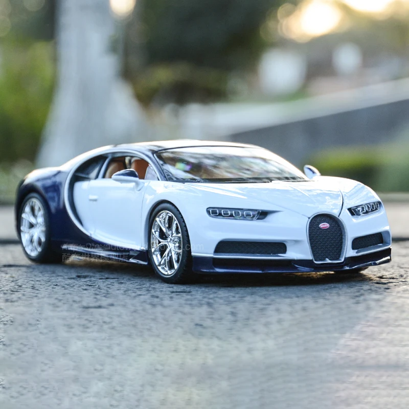 WELLY 1:24 Bugatti Veyron Chiron Supercar Alloy Car Model Diecasts