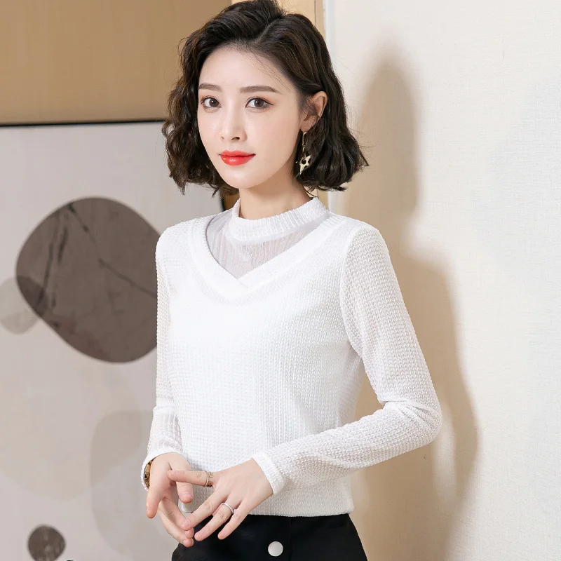 Lady Korean Version In Autumn Winter With Sweater New Women'S Loose And Thin Lace Stitched Knitted Bottomed Shirt Top