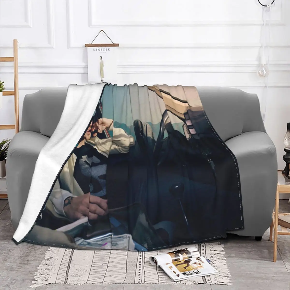 Jesse Pinkman Aaron Paul Blanket Velvet Summer Breaking Bad Lightweight Throw Blanket for Sofa Bedroom Bedding Throws