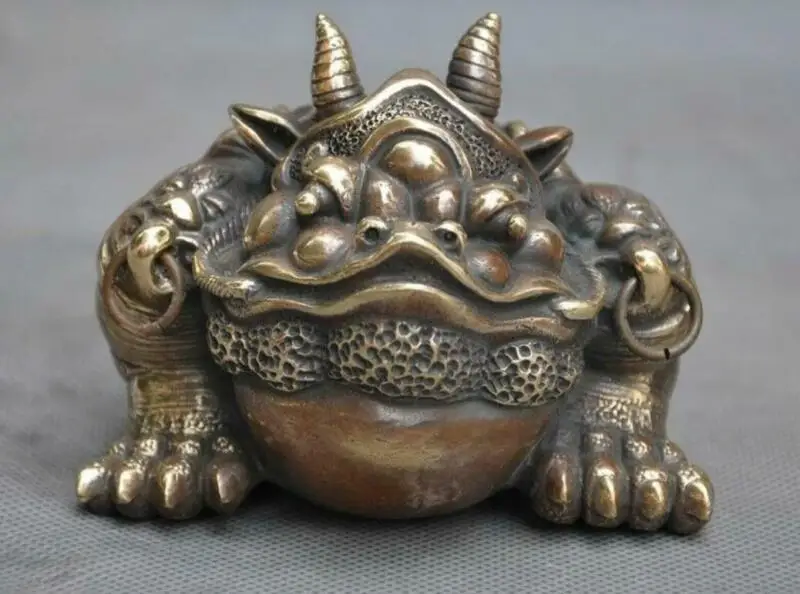 

Old Chinese Feng Shui brass wealth coin Golden Toad hoptoad spittor statue