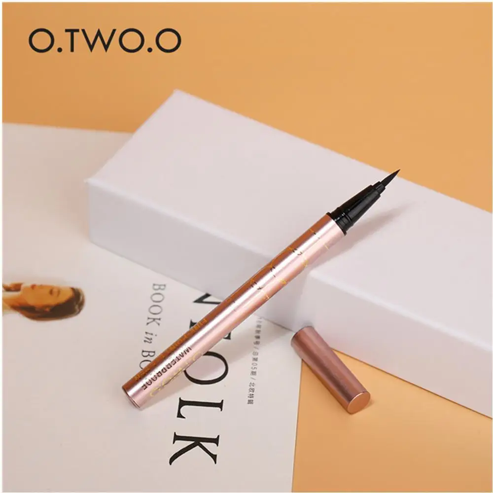 O.TWO.O Marke Flüssigen Eyeliner Stift Bleistift Schwarz Augen Make-Up Wasserdicht Dauerhafte Eye Liner Einfach zu Tragen Augen Make-Up Kosmetik