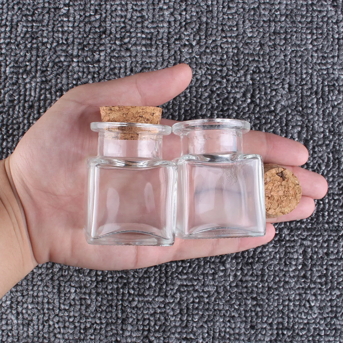 6pcs 30ml 40*55mm Square Glass Bottle With Corks Empty Clear Square Flat Bottles Glycyrrhiza Sweets Food Grade Seal Jar Vials