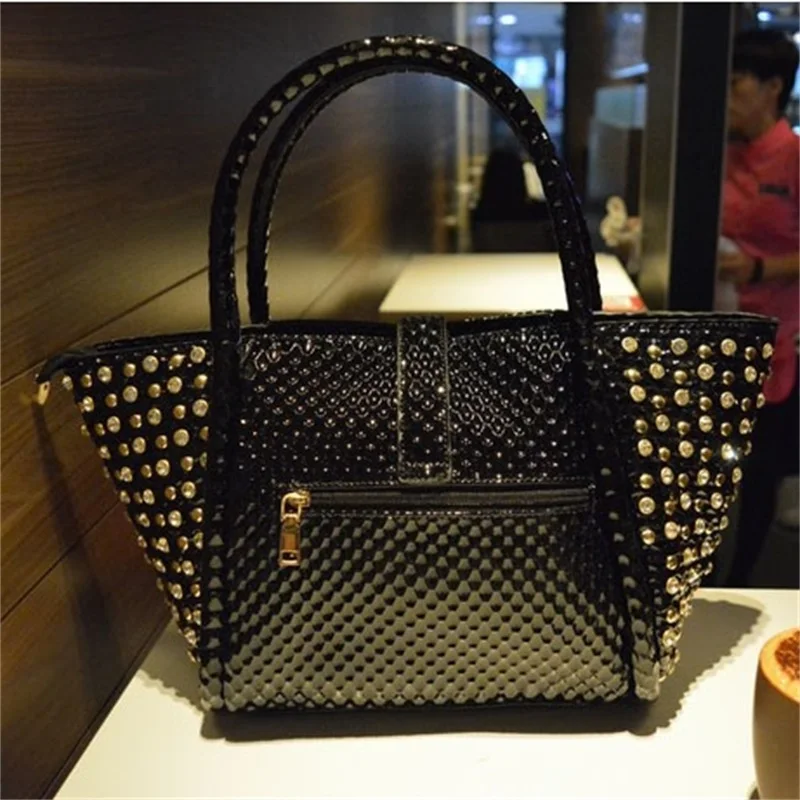 2020 New Fashion Handbag Women\'s Diamond Dumpling Bag Shoulder Bag Messenger Bag Lady Bag Rhinestone Handbag Lady Large Bag
