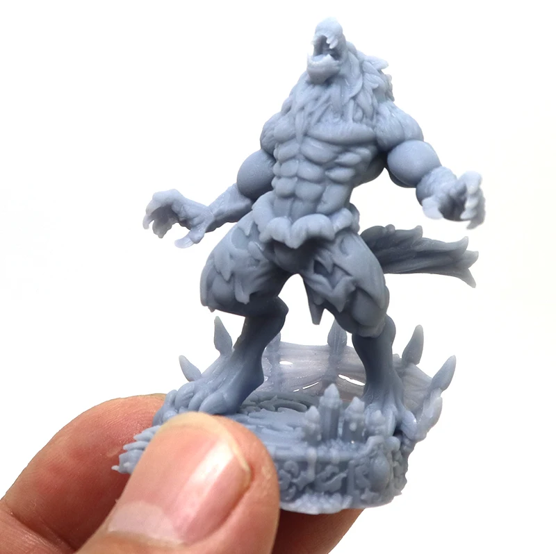 38mm 56mm Resin Model Wolf Werewolf Lord Figure Unpainted DW-005