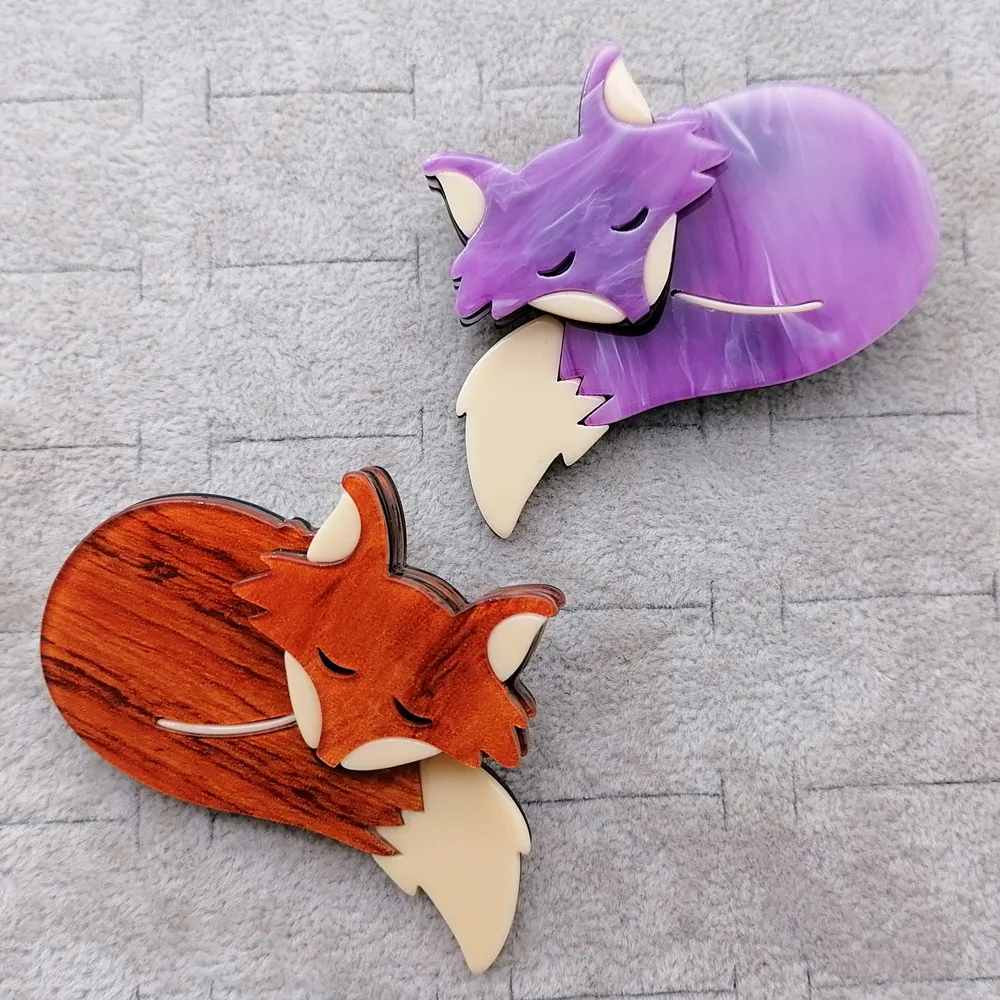Vintage Acrylic Fox Brooches For Women Animals Pins Foxes Handmade Resin Brooch Corsage Badge Backpack Shirt Jewelry Gifts