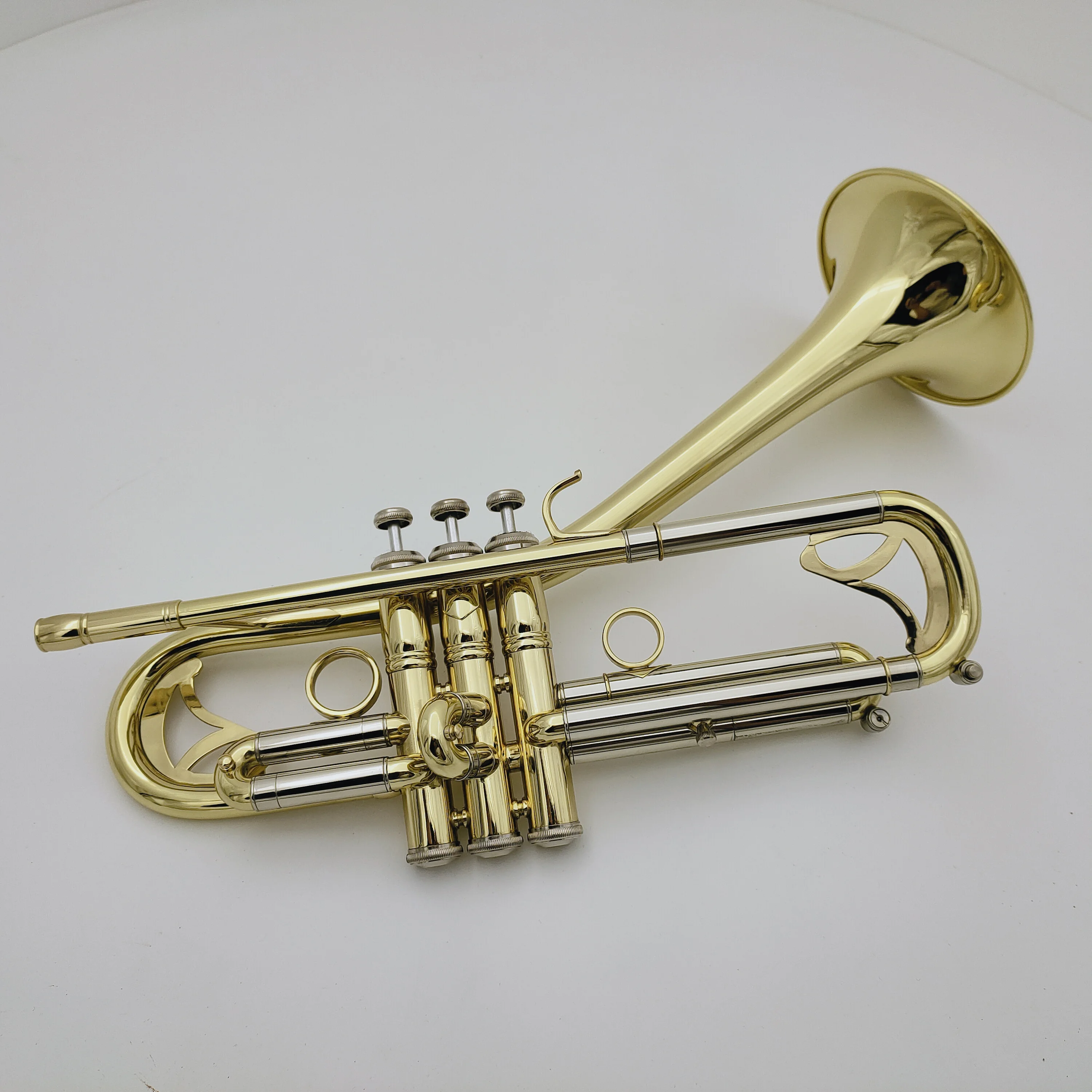 

Brass Musical Trumpet Curved Bell Trumpet Bb Tune Brass Plated professional Trumpet with Case and Mouthpiece Free Shipping