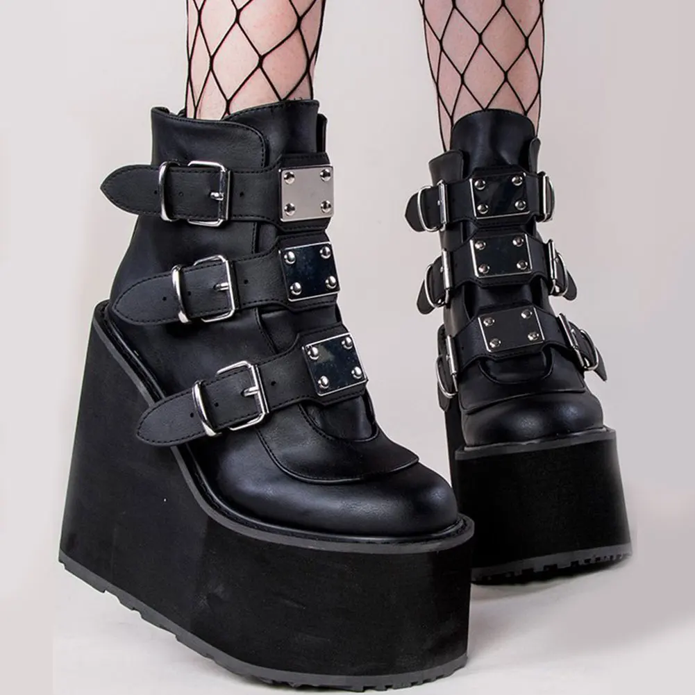 2021 Punk New Ins Hot Platform Tacchi alti Gotico Vampiro Scarpe con zeppa Grandi 35-43 Cosplay Moda Moto Stivaletti da donna