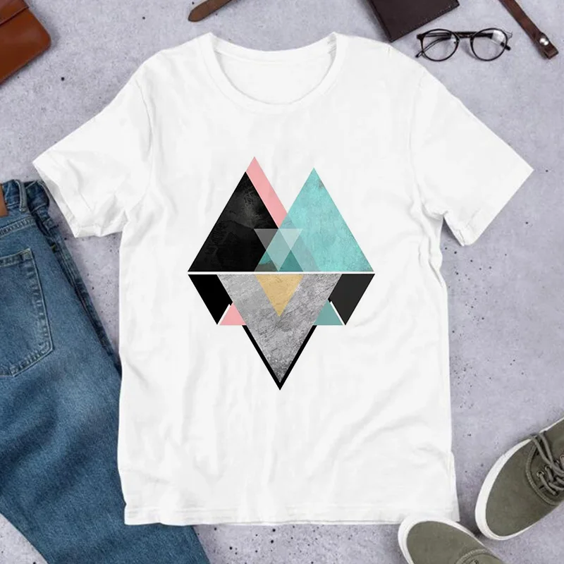 Bella geometria stampata T Shirt carino manica corta Anime Tshirt femminile magliette donna anni '90 grafica rosa T-Shirt Harajuku Top Tee