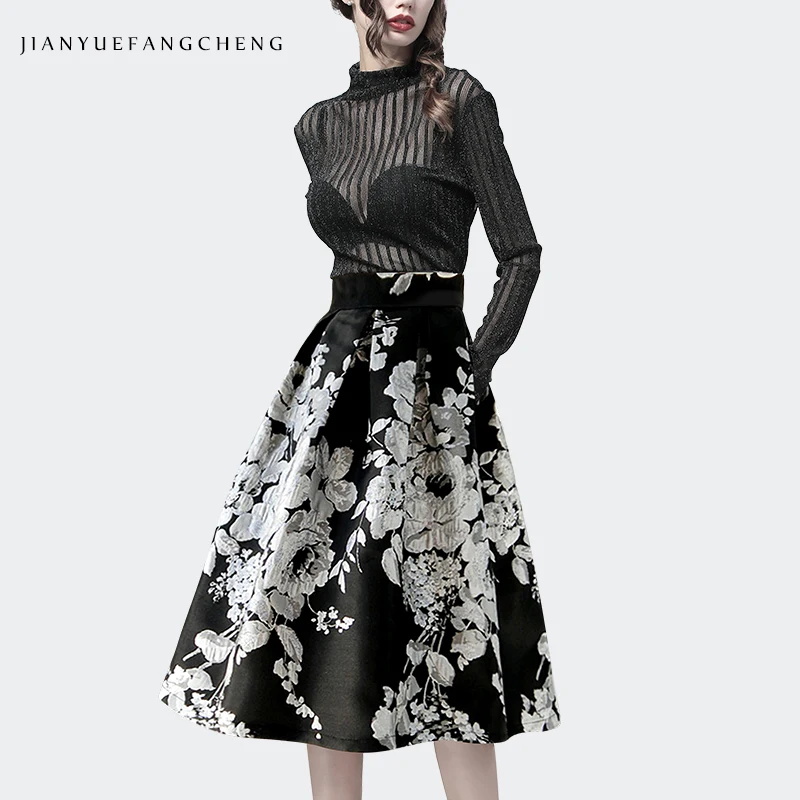 Vintage Jacquard Black-White Floral Skirt Women High Waist Embroidery A-Line Big Swing Pleated Mid-Length Skirt 2022 Autumn New