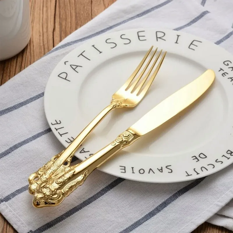 Gold Plated Relief Retro Vintage Western Cutlery Dining Knives Forks Teaspoon Set Golden Luxury Dinnerware Tableware Set