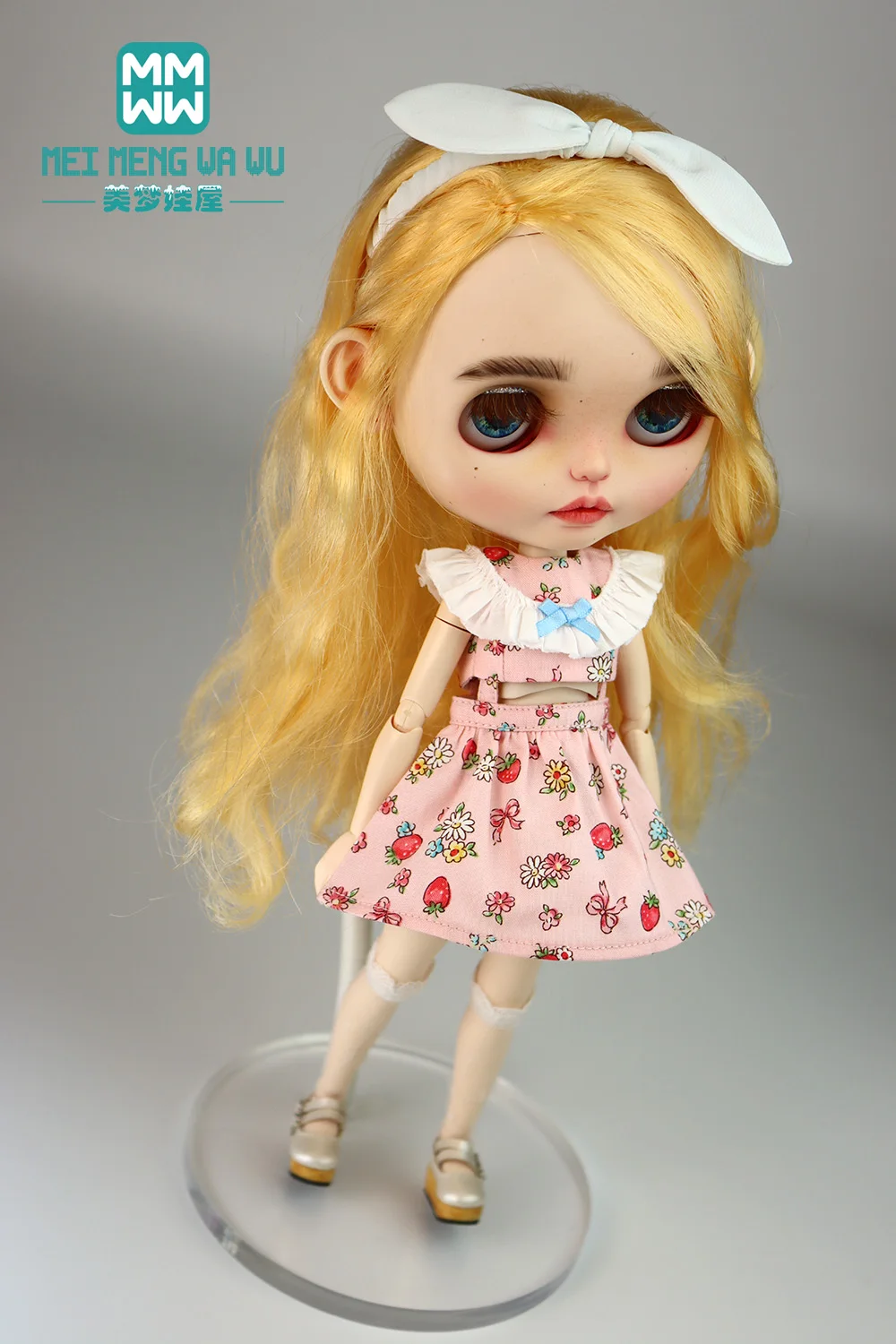 Doll clothes for Blyth Azone OB23 OB24 doll accessoreis Fashion strawberry suit dress