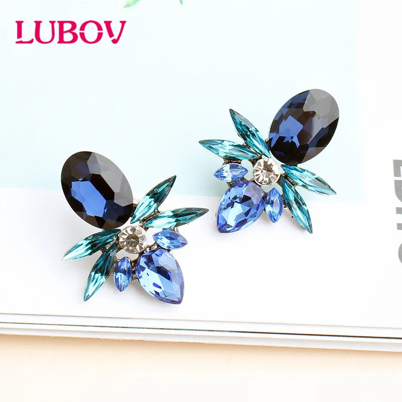 LUBOV Irregular Precision Full Crystal Stud Earrings for Women Shine Geometric Crystal Earrings Weddings Party Jewelry Gifts