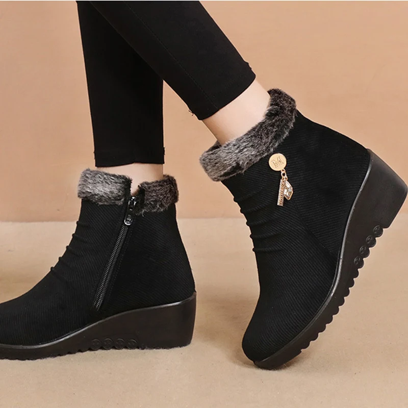 Middle-Aged and Elderly Women\'s Warm Cotton Shoes Snow Boots Winter Plus Velvet Warm Slope with Cloth Shoes Snow Boots