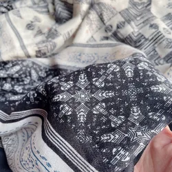 2022 Fashion Women Square Viscose Scarf Aztec Geometric Fringe Hijab Shawls and Wraps Female Foulards Echarpe Designer 130*130Cm