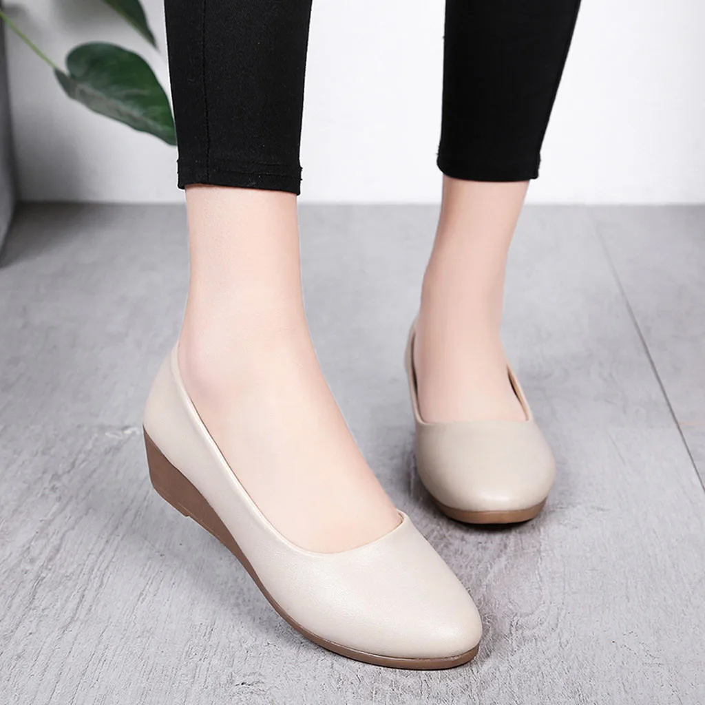 2021 Fashion Women Shoes Woman Flats high quality suede slip-on shoes Round toe Rubber Women Flat Shoes Ballet plus size Cozy