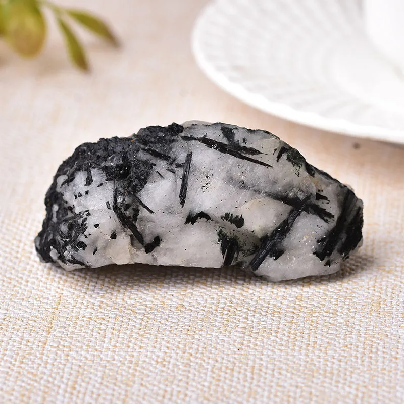 1PC Natural Black Tourmaline Crystal Natural Quartz Raw Crystals Rock Mineral Specimen Energy Healing Stone Home Decoration