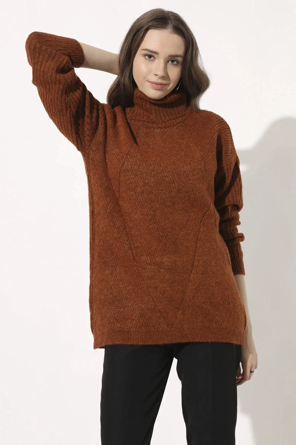 Sweter Turtleneck Longgar Musim Dingin Pakaian Kasual Satu Ukuran Menjaga Hangat Sweter Wol dan Katun Campuran