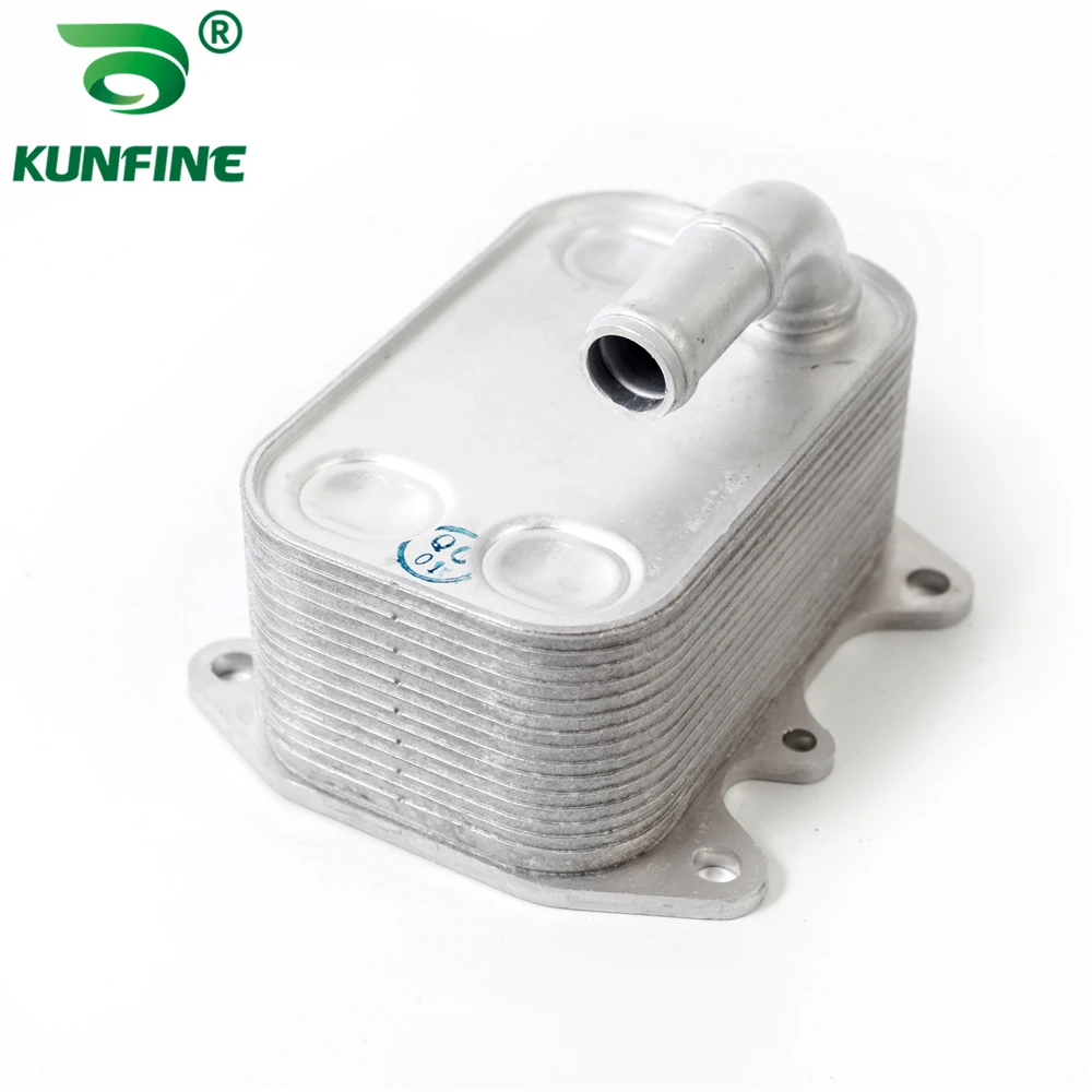 เครื่องยนต์หม้อน้ําน้ํามันและปะเก็นชิ้นส่วนรถยนต์สําหรับVW Audi OEM No.03L 117 021D 03L117021D 03L 117 021 D