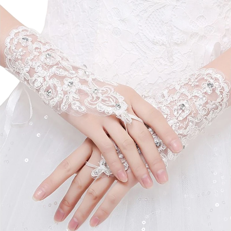 Guantes de novia elegantes cortos de encaje blanco con diamantes de imitación para mujer, guantes sin dedos, accesorios de boda