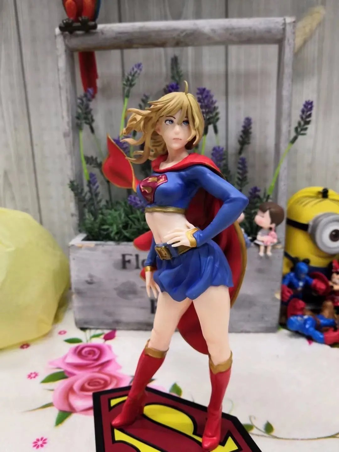 Comics Bishoujo Statue Supergirl Action Figure Rückkehr Komplette Spielzeug 21cm