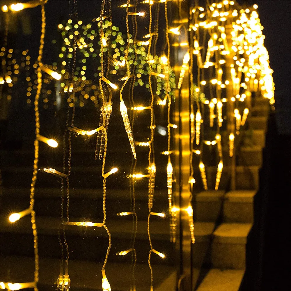 Lumières de glaçons de Noël 5M Largeur 0.5-0.7M Hauteur 216 LED Rideau de fenêtre Wave Fairy Garland avec 36 gouttes pour les décors de maison de jardin Décorations de Noël 2025 / Nouvel An 2025 Imperméable à l’eau