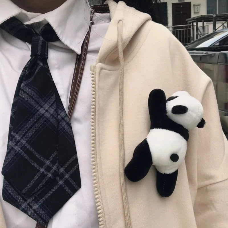 

10CM Cartoon Plush Panda Three-Dimensional Panda Brooch Plush Doll Toy Ins Panda Jewelry School Bag Pendant Children’s Gift