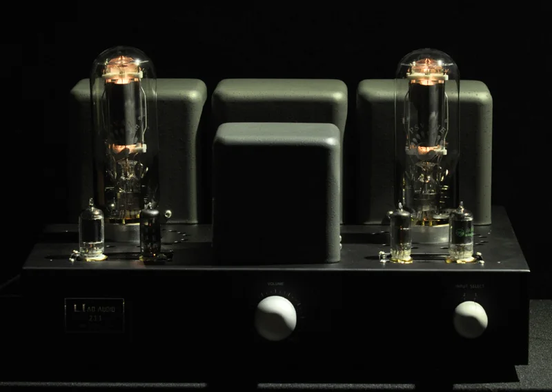 

LC600+ 211 single-ended pure Class A vacuum tube power amplifier LC600 output power 28W*2 (1KHZ, 10% distortion) noise 1.5mV