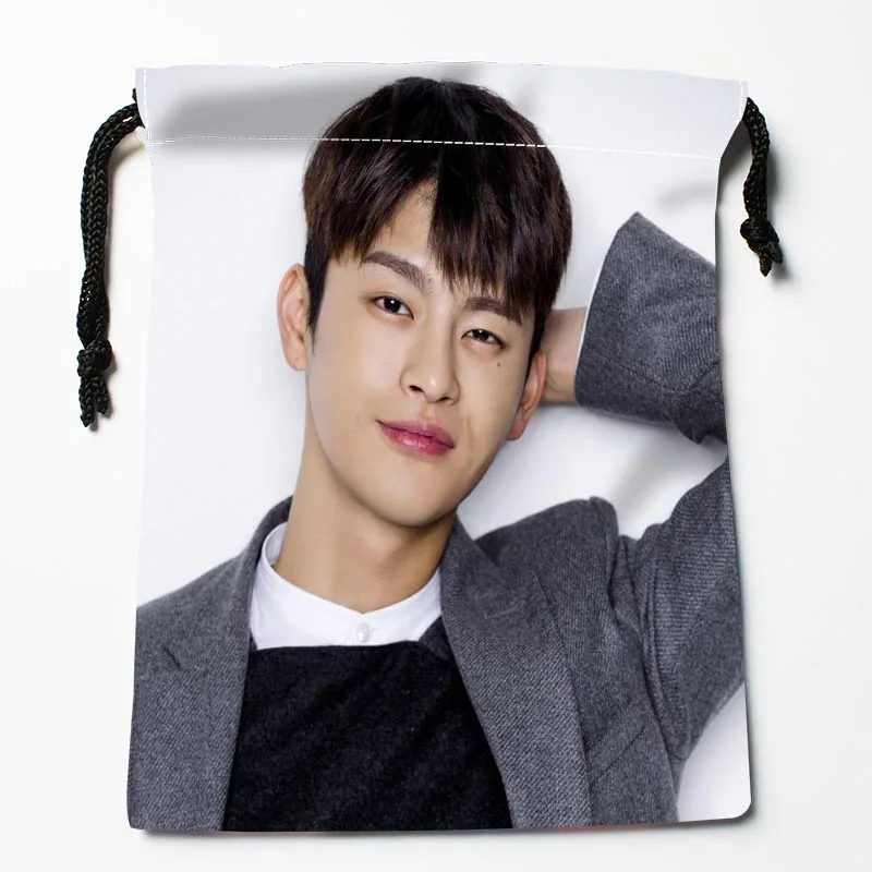 Custom KPOP Seo In Guk borse con coulisse borse portaoggetti In tessuto con stampa moda antipolvere regalo festivo per ragazze dei ragazzi 18x22cm