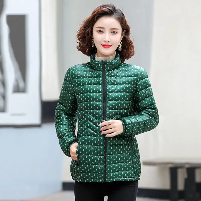 Autumn Winter Short Down Cotton-Padded Jacket Women 2023New Loose Stand-Up Collar Coat Green Fashion Wave Point Outerwear Female