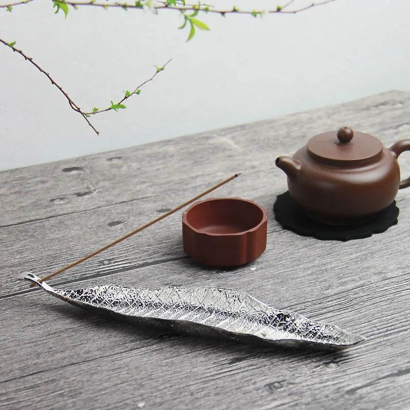 Antique Worship The Buddha Bodhi Leaf Incense Burner Alloy Inscence Holder for Incense Sticks Snail Shanto Bedroom Incense Base