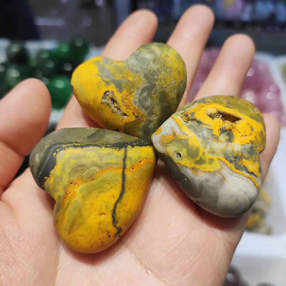 1pcs Natural Bumblebee heart yellow stone  polished heart ornaments Crafts for Decoration Energy Reiki   chakras mineral