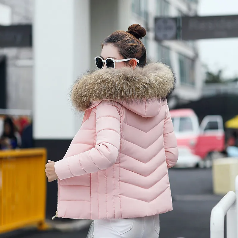 2023 New Winter Jacket Womens Parkas Fur Collar Hooded Coats Casual Short Jacket Female Slim Cotton Padded Warm Outerwear P768