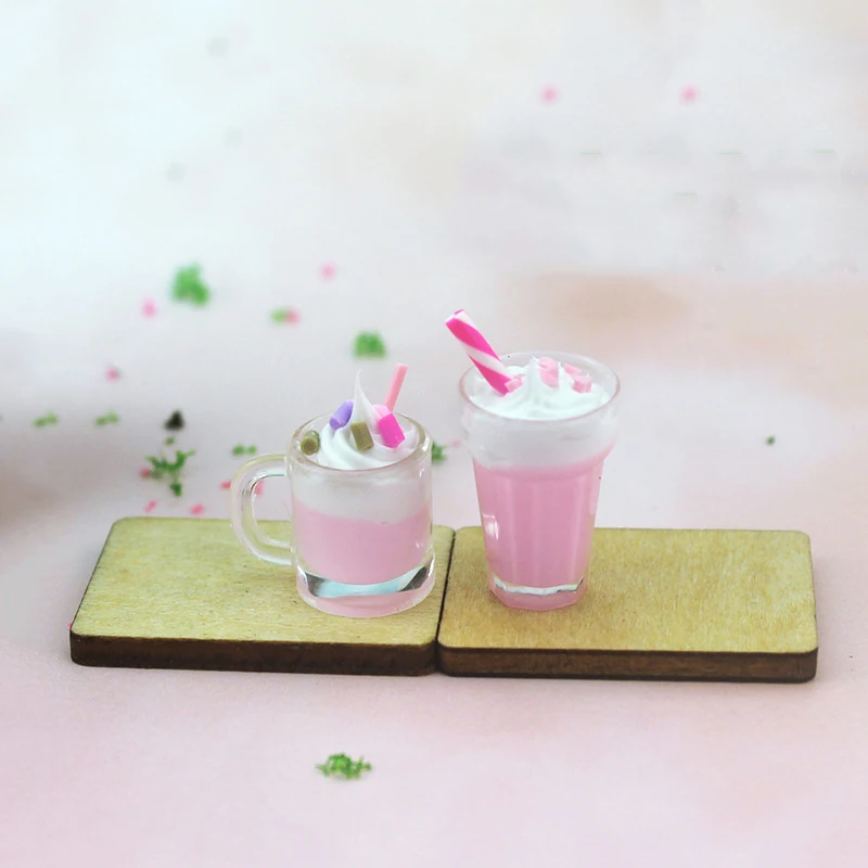 1Pcs 1/12 Dollhouse Miniature Accessories Mini Resin Strawberry Milkshake Cup Simulation Food Model Toys Doll House Decoration