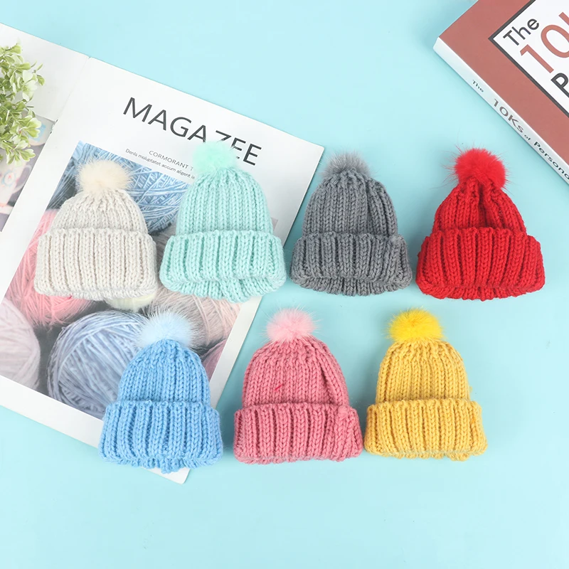 1/6 Fashion Miniature Dollhouse Knitted Beanie Hat Cap With Hairball Doll House Decoration Dolls Accessory 10cm*11cm