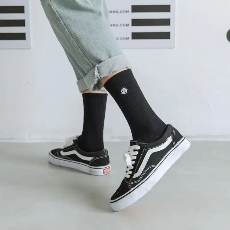 2021 New Series Of Korean Men\'s And Women\'s Cotton Sports Socks Simple Black White Gray And Cute Kawaii Spring And Summer