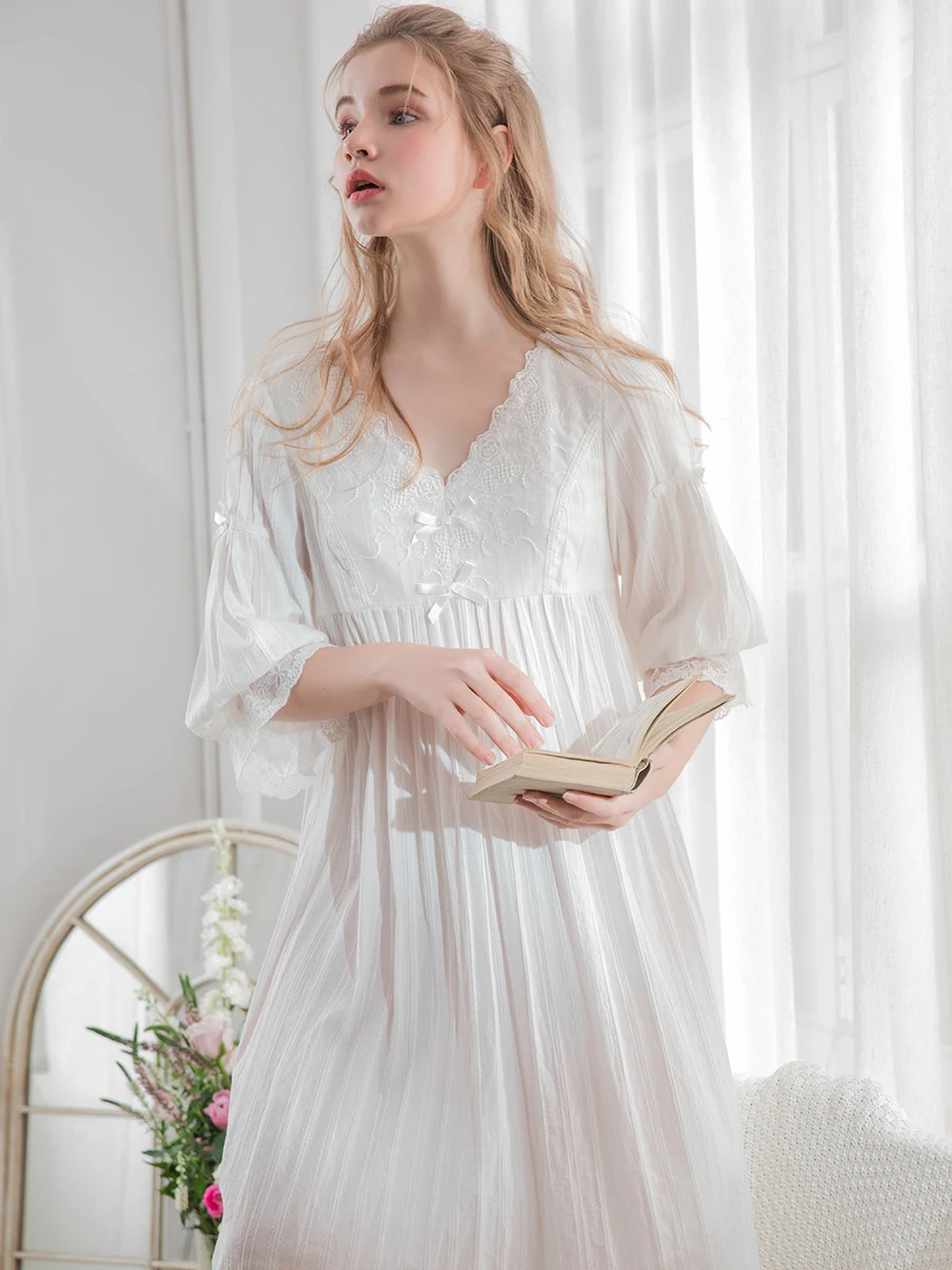 Vintage Cotton Women\'s Long Nightgowns Spring Summer Half Sleeve V- Neck Princess Holiday Elegant Night Dress Home Sleepwear