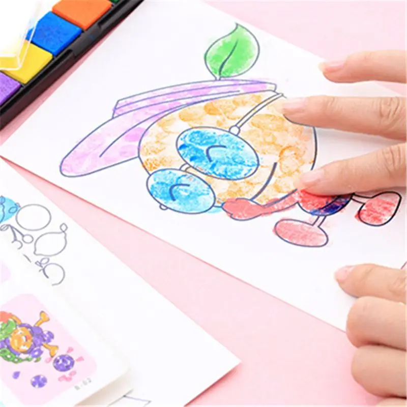 8PCS/set Finger Painting Card 6 Colors Ink Pad Stamp Cartoon Animals DIY Craft L