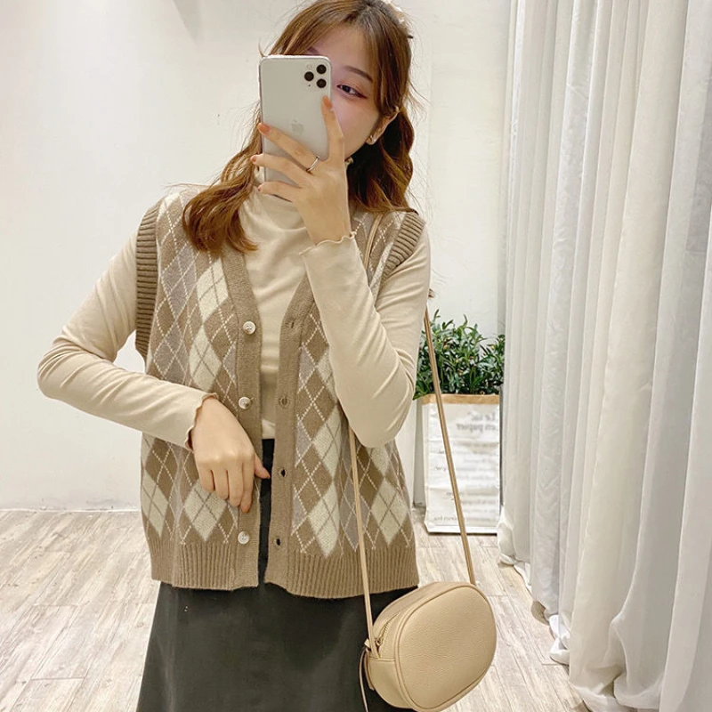 Argyle Sweater Vest Women Vintage Preppy Style Student Korean Stylish Knitwear Simple Leisure Fashion Classic Tender Chic Female