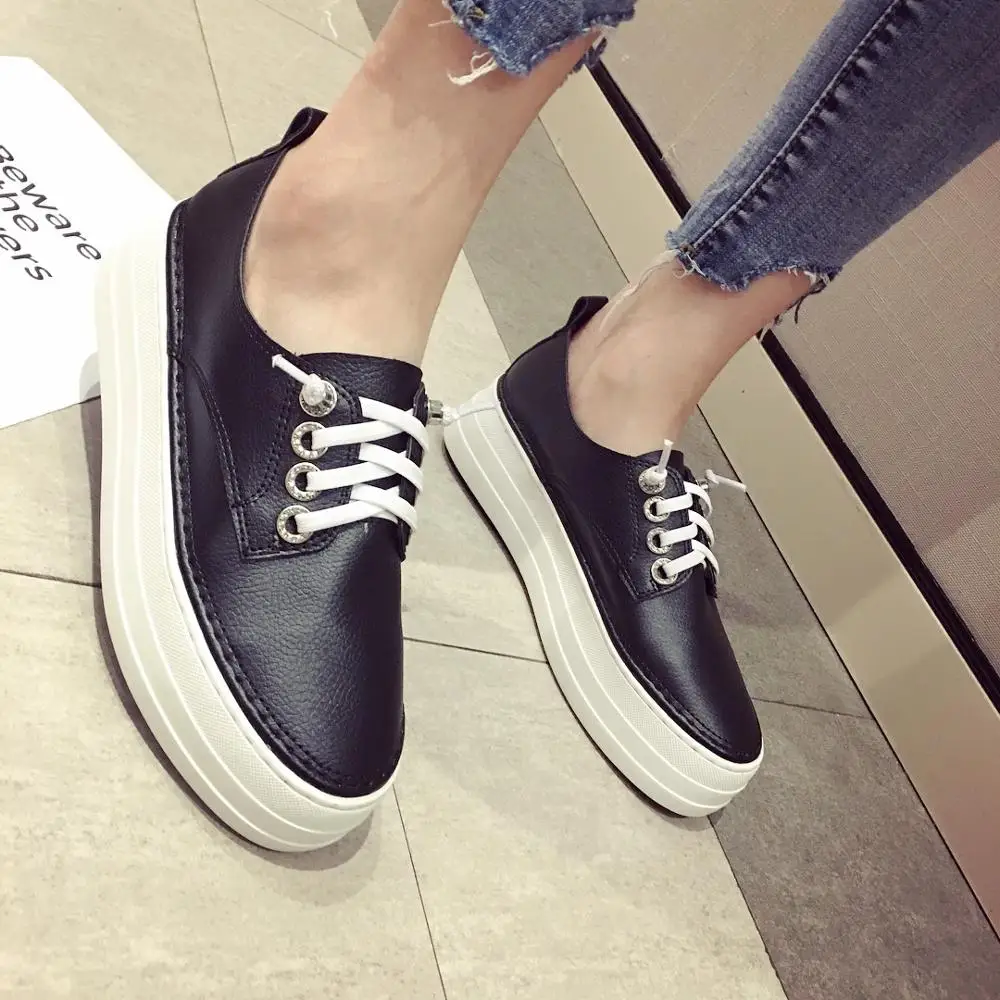 2023 Summer Ladies Brogue Sneakers Flats Lady White Lace Up  Platform Shoes Casual Office Women Fall Espadrilles Quality shoes