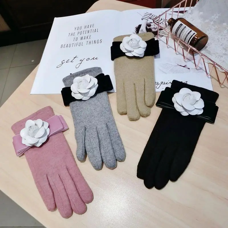 

Cashmere Gloves, Camellia Bowknot Cashmere Gloves, Ladies Korean Fashion, Warm and Thick, Sports Riding Touch Screen Gloves A363