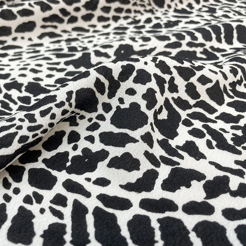 

Leopard Printed 100% Rayon Fabric Brand Fashion Clothing Shirt Diy Fabrics Cloth for Dress Per Meter Sewing Alibaba Express