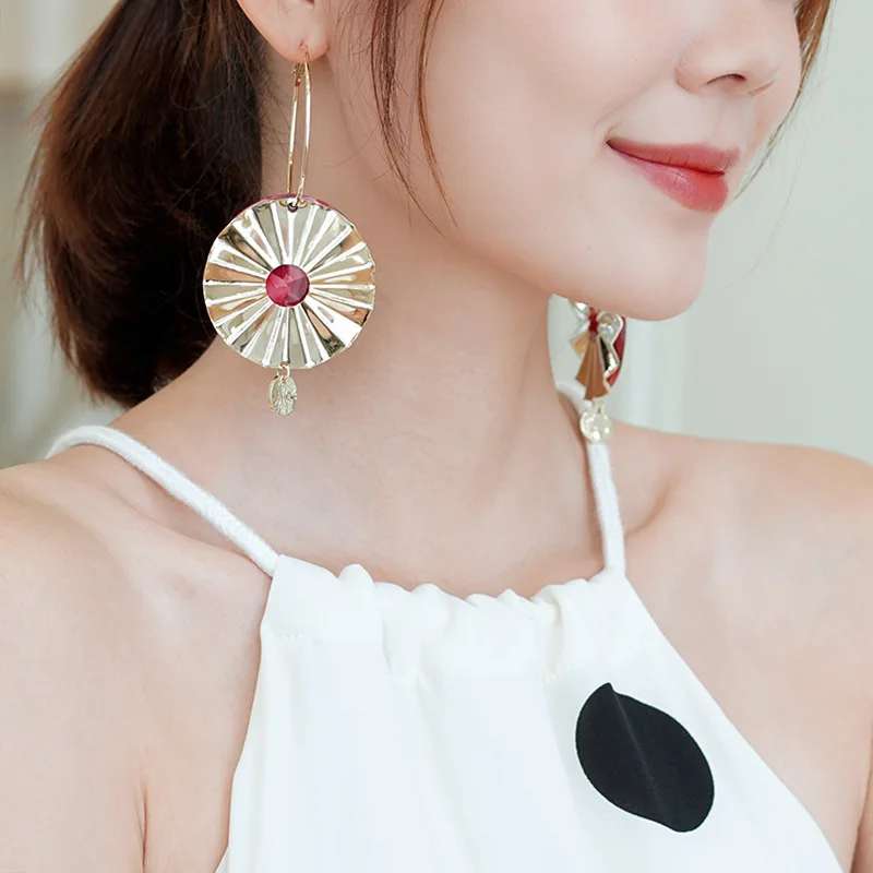 High Quality Romantic Corrugated Metal Acrylic Circle Long Earrings For Women Ear Hoop Fashion Jewelry Wholesale