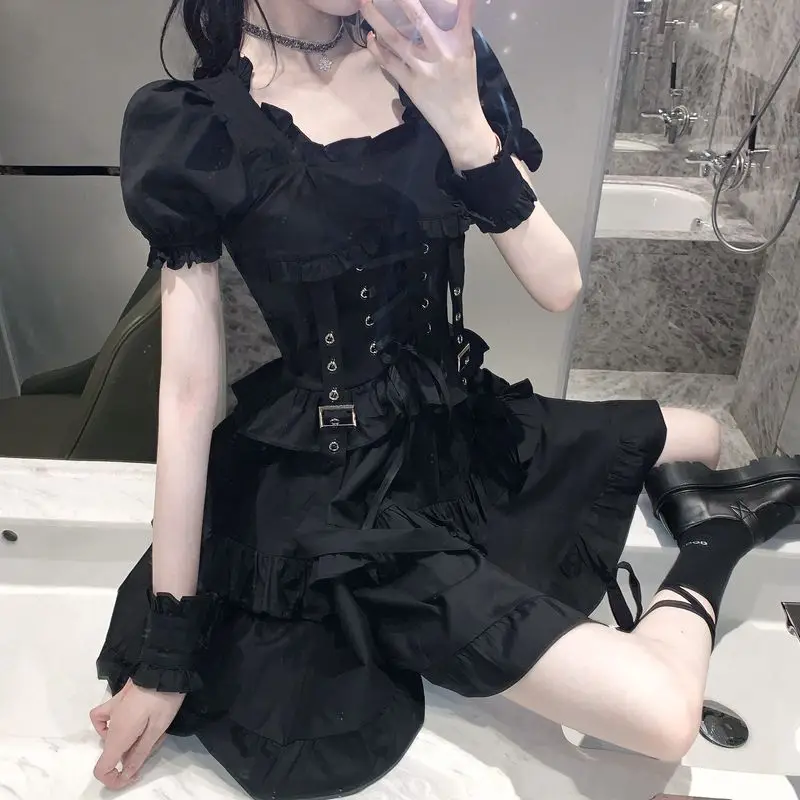 W japońskim stylu Harajuku czarny Gothic Lolita sukienka w stylu Vintage lato słodki seksowny sznurowane Punk sukienki kobiety kwadratowy kołnierzyk