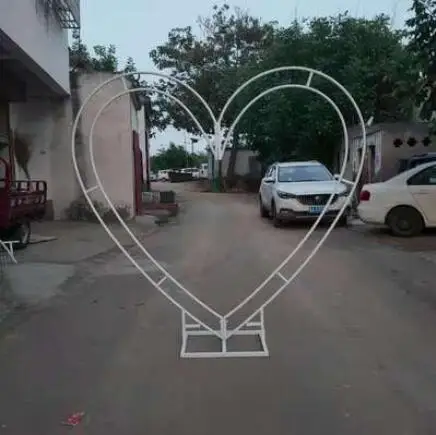 Wedding props iron heart-shaped background arch stage layout creative background love decoration