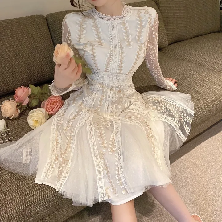 2023 Fashion Ladies Embroidered Flower Dress Women O-Neck  Elegant Vintage Dot Mesh Patchwork Lace Knee-length Dress Vestidos