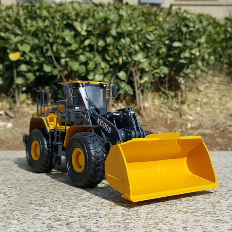 

Diecast 1:35 Scale XCMG XC998 Wheel Loader Large Forklift Construction Machinery Alloy Car Model Collection Souvenir Display