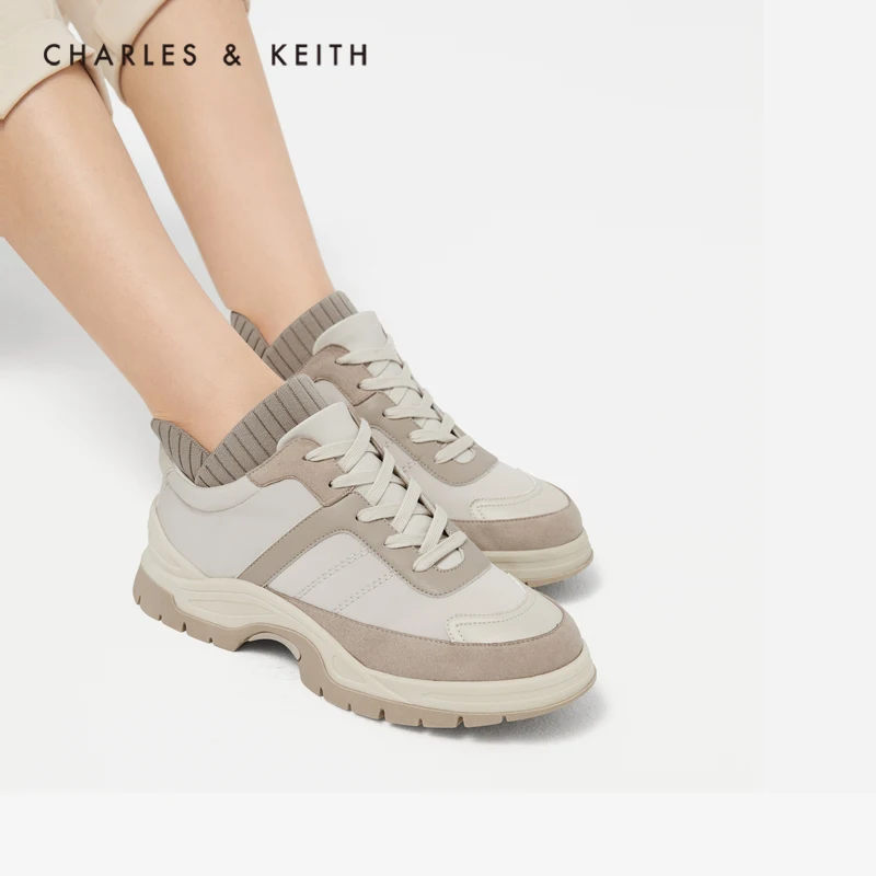 CHARLES & KEITH มาใหม่สำหรับฤดูใบไม้ร่วง2020CK1-70900233Women Lace-Up รองเท้าผ้าใบ