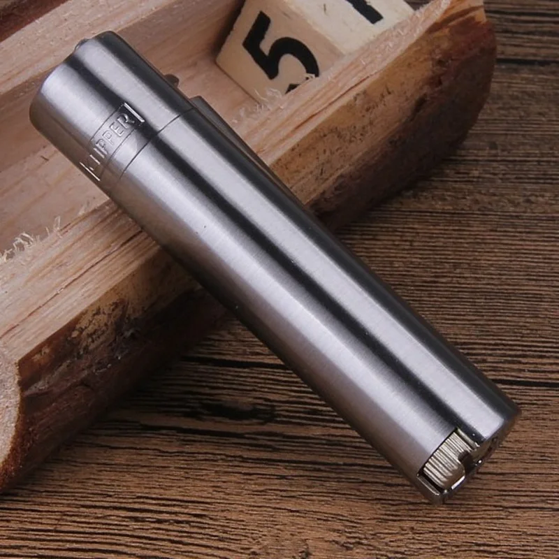 Original Clipper Metal Grinding Wheel Flint Ignition Lighter Portable and Safe Windproof Butane Gas Free Fire Lighters Men Gift